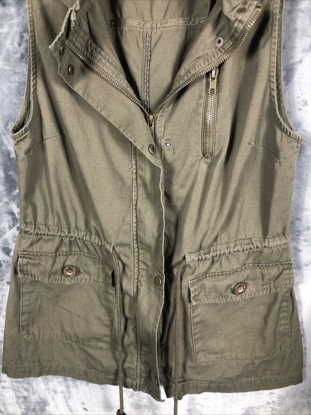 CEsttoi Womens Olive Green Sleeveless Utility Vest Jacket With Drawstring Waist - Picture 3 of 9